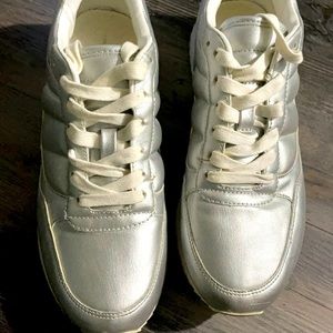 Zara basic collection tennis shoes, size 8.5.
